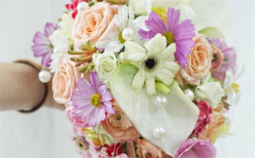 2039年农历二月廿八结婚好吗 办婚礼吉利吗 2039年农历二月廿八结婚好吗 办婚礼吉利吗