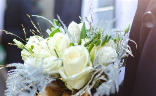 2031年农历六月初九结婚好吗 今日办婚礼好不好 2031年农历六月初九结婚好吗 今日办婚礼好不好