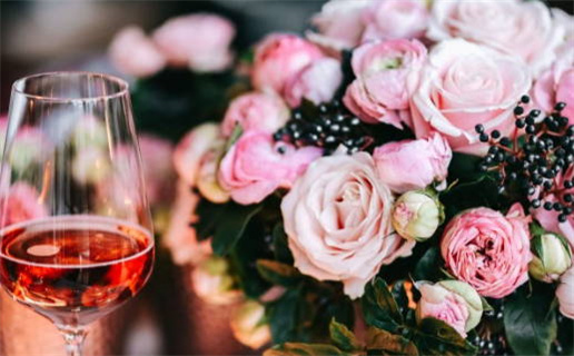 2027年农历八月十八领证日子如何 今日领证好吗