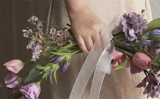 2028年农历十月初四领证黄道吉日 登记领证吉利吗