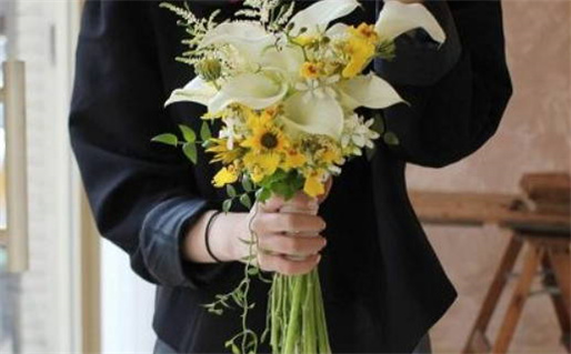 2025年02月18日领证吉日查询 今日领证好吗